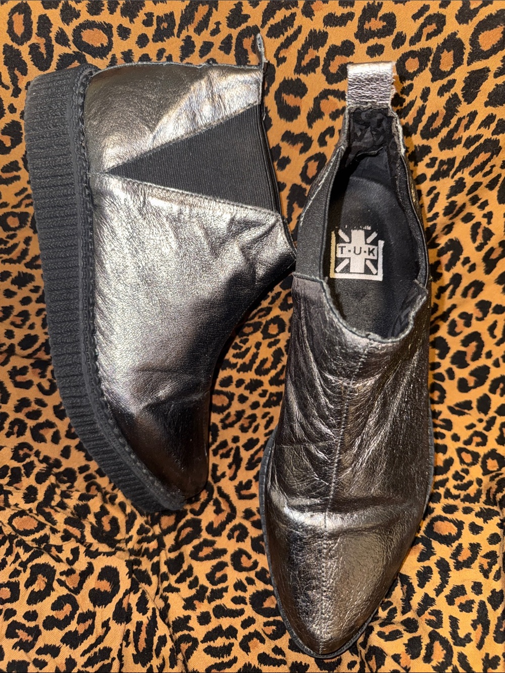tuk Chelsea Creepers in Sleek Metallic Pewter men’s sz 9 women’s 10.5